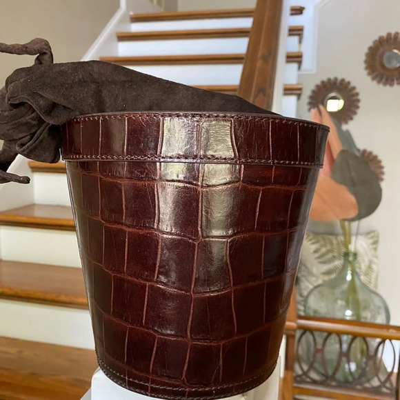 STAUD Britt Croc-Embossed Leather Bucket Bag - Picture 6 of 13